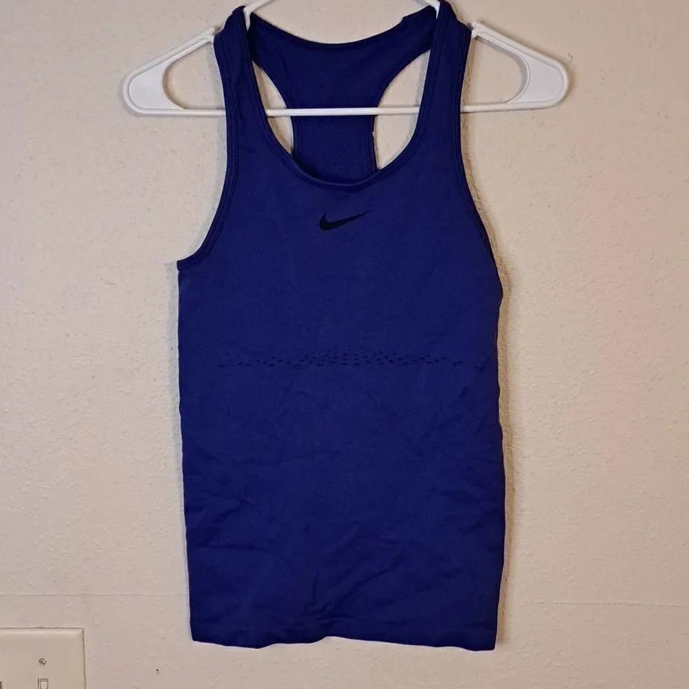 Nike athletic tank top size small
